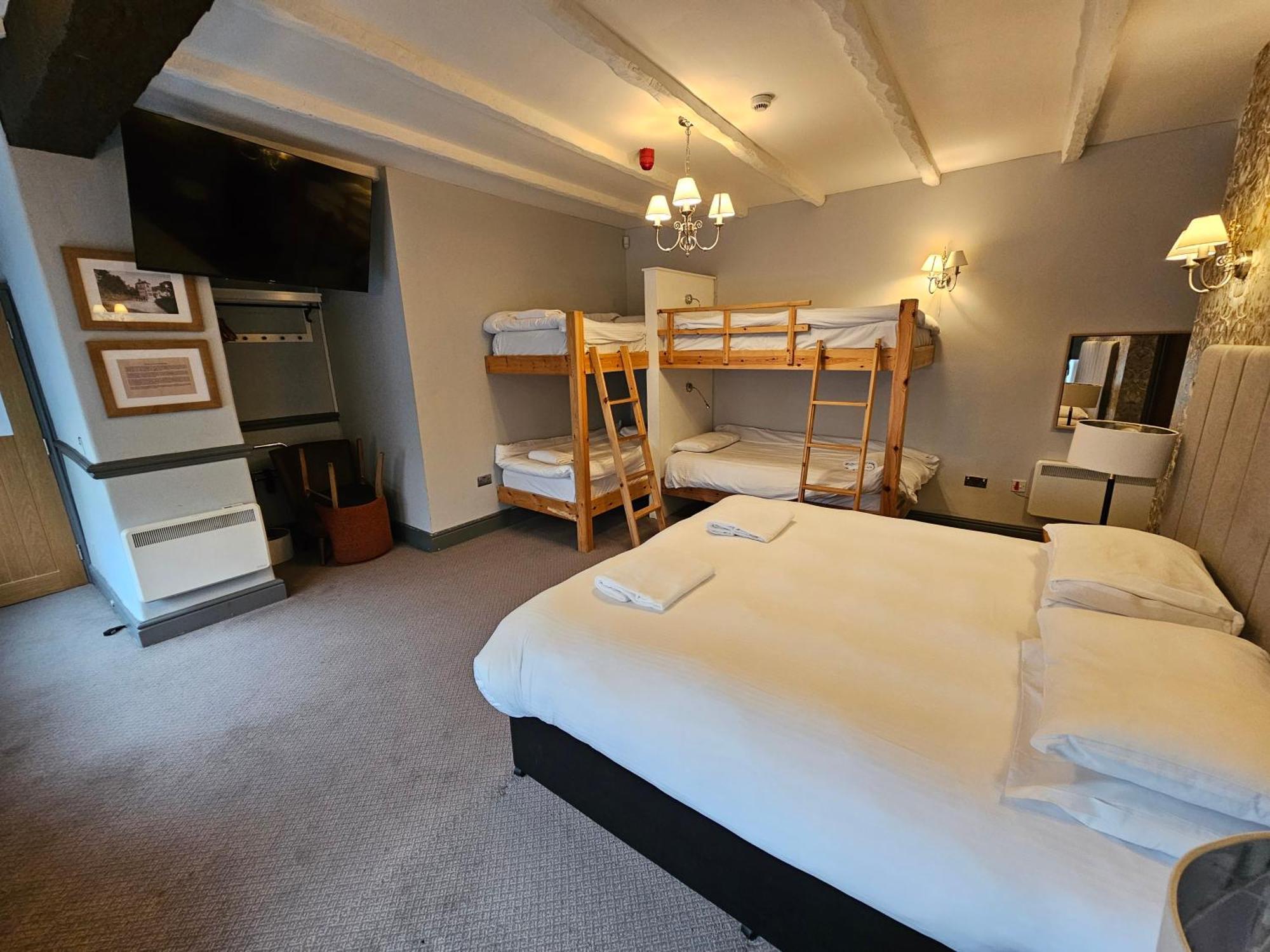 The Sun Inn Troutbeck Bridge Extérieur photo