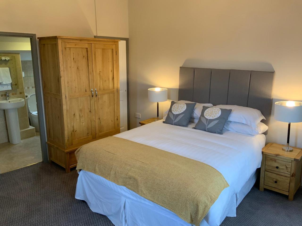 The Sun Inn Troutbeck Bridge Extérieur photo